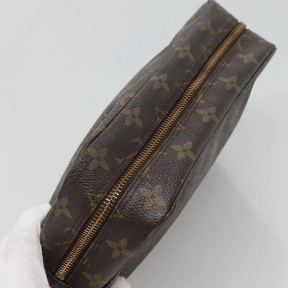 LOUIS VUITTON Monogram Trousse Toilette 23 Clutch Bag - Picture 6 of 14